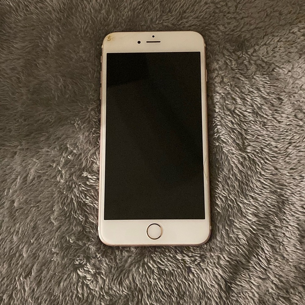 Used Apple IPhone 6s Plus Rose Gold 64GB , in good condition